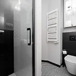 Appartement Modern With Air Conditioning In Close To Three Parks By Renters Prestige Warschau
