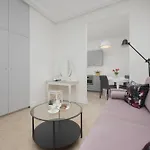 Appartement Modern With Air Conditioning In Close To Three Parks By Renters Prestige *