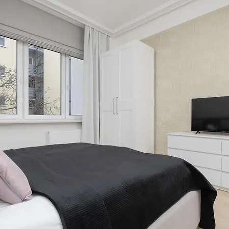 Апартаменты Modern With Air Conditioning In Close To Three Parks By Renters Prestige