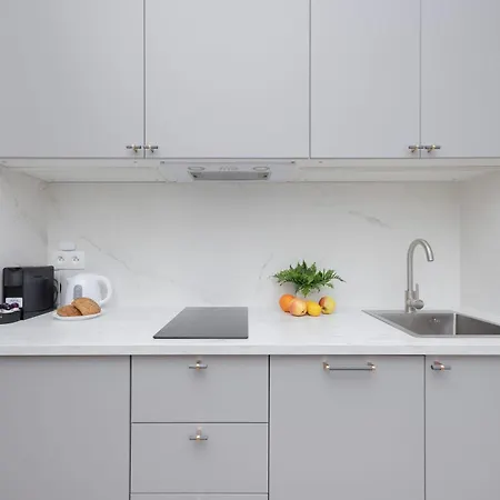 Modern With Air Conditioning In Close To Three Parks By Renters Prestige * Varsovia